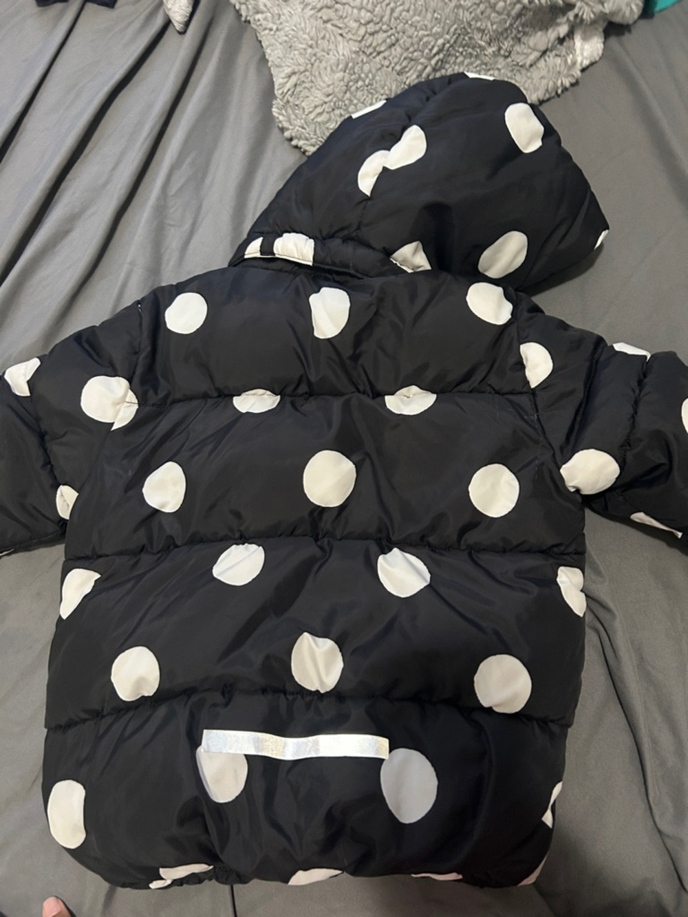 H&M Black Puffer Jacket - Picture 2 of 3